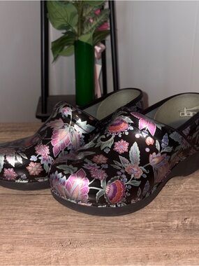 Dansko XP 2.0 Women's Size 41 EU 10.5 US Shoes Colorful Floral Comfort Nurse